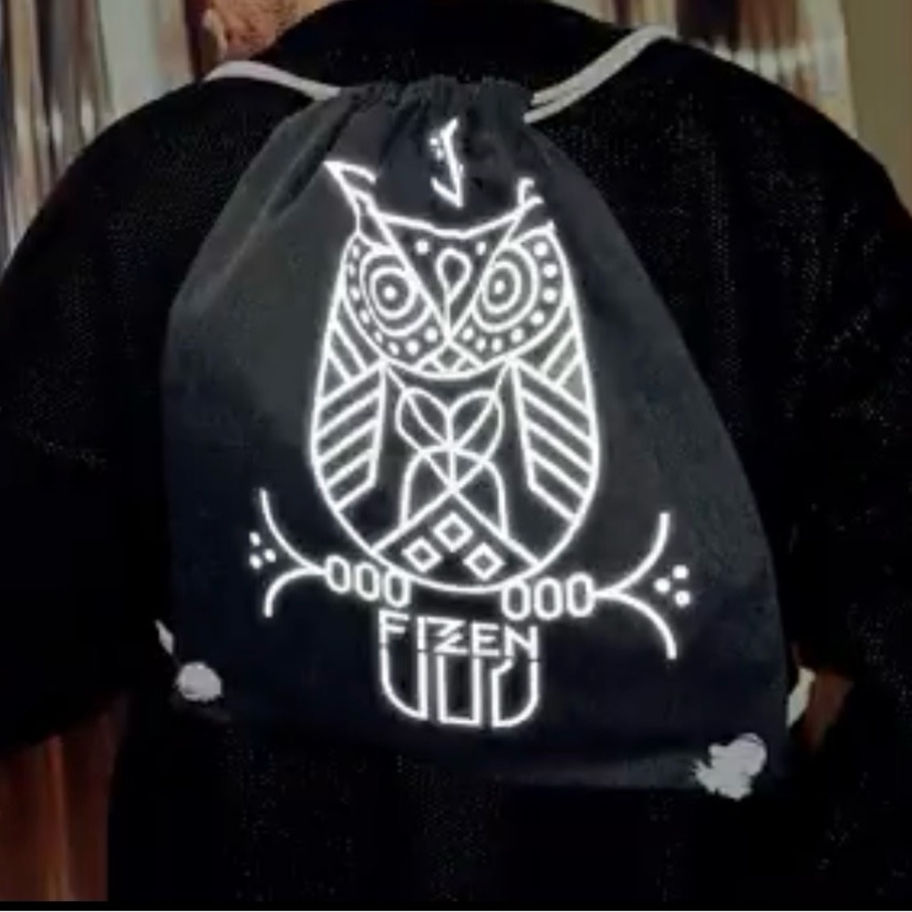 Reusable Owl Print Drawstring Bag - Picture 6 of 9